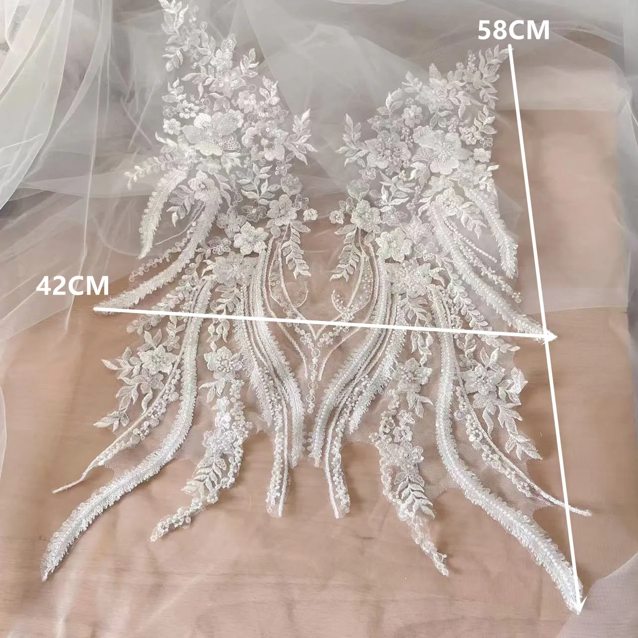 Applique Patch Flower - ลูกปัดเลื่อมลายดอกไม้กระจก 3 มิติ สำหรับตกแต่งชุดแต่งงาน งานฝีมือ DIY